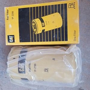 CAT FUEL FILTER NEW IN BOX